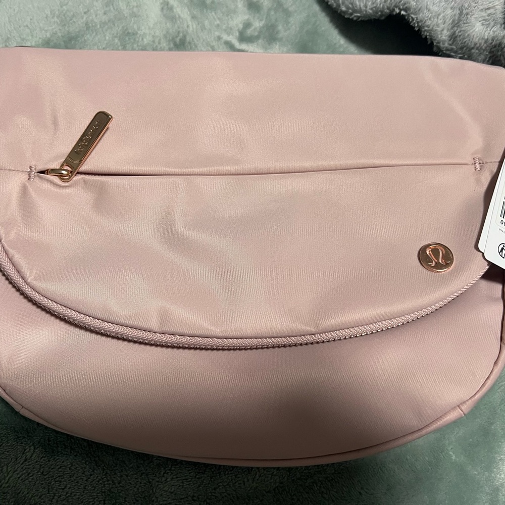 lululemon all night festival bag 5L in pink